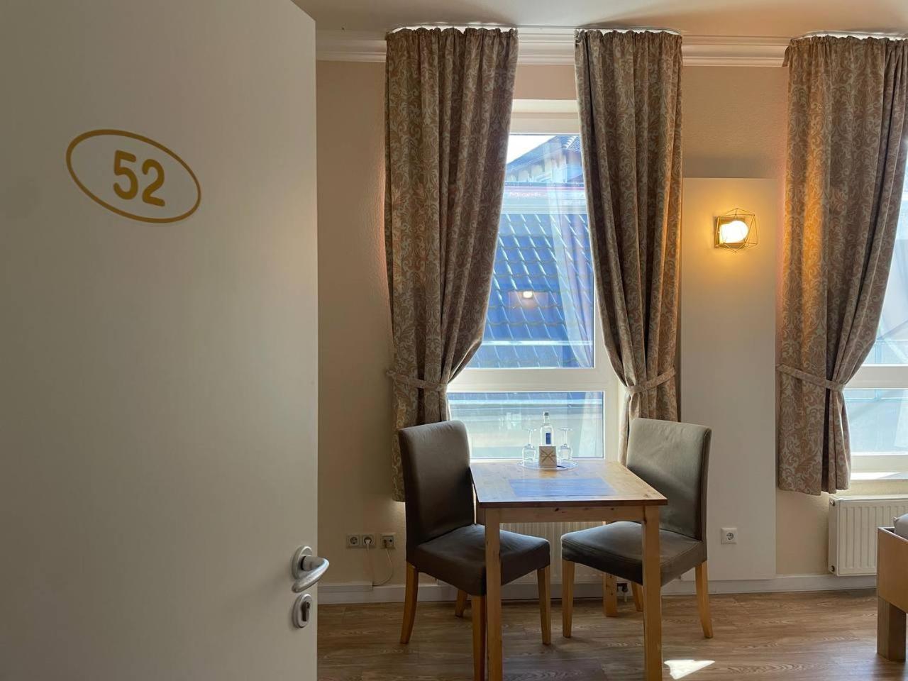 Hotel Deichvoigt Куксхавен Екстериор снимка