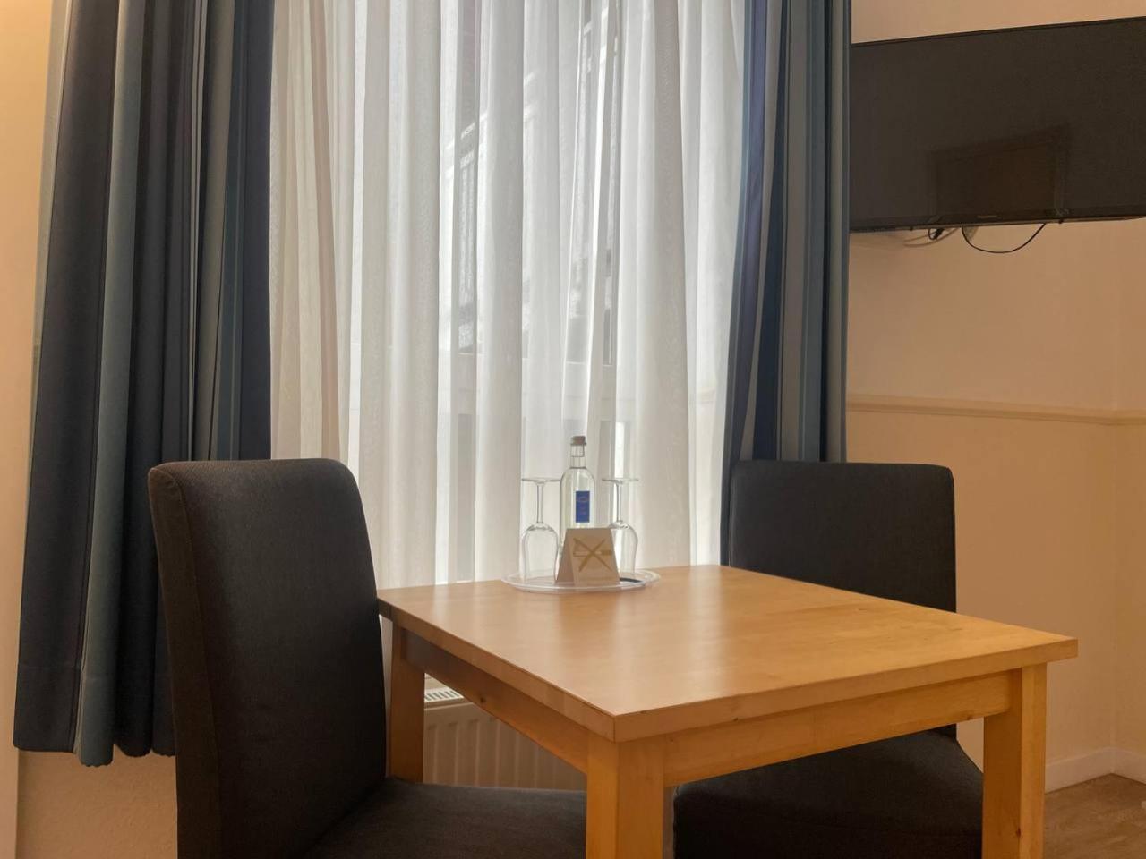 Hotel Deichvoigt Куксхавен Екстериор снимка